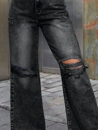 Distressed Wide Leg Jeans with Pockets